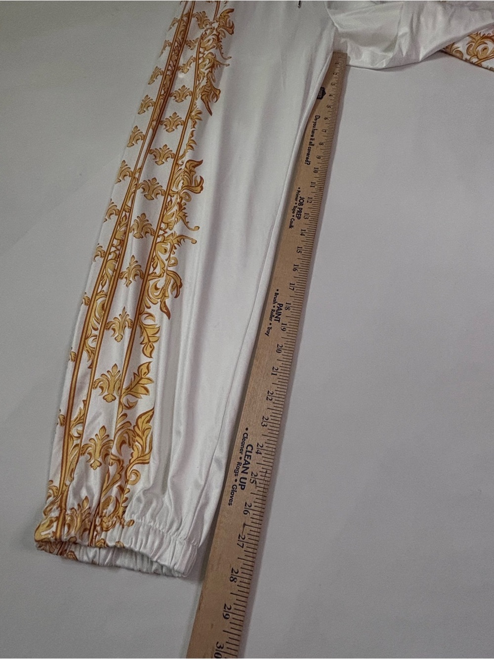 Manfinity Homme White Baroque Print Track Pants Joggers Sz XL - Picture 8 of 13